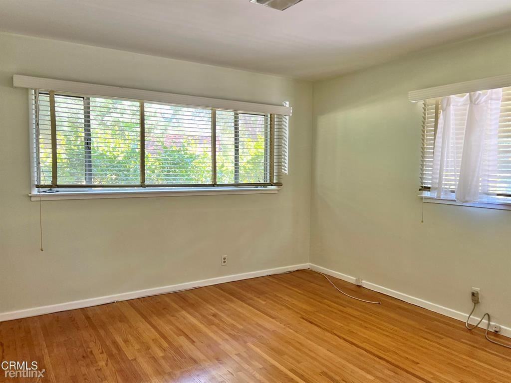 322 W California Blvd #A - Photo 2 of 7