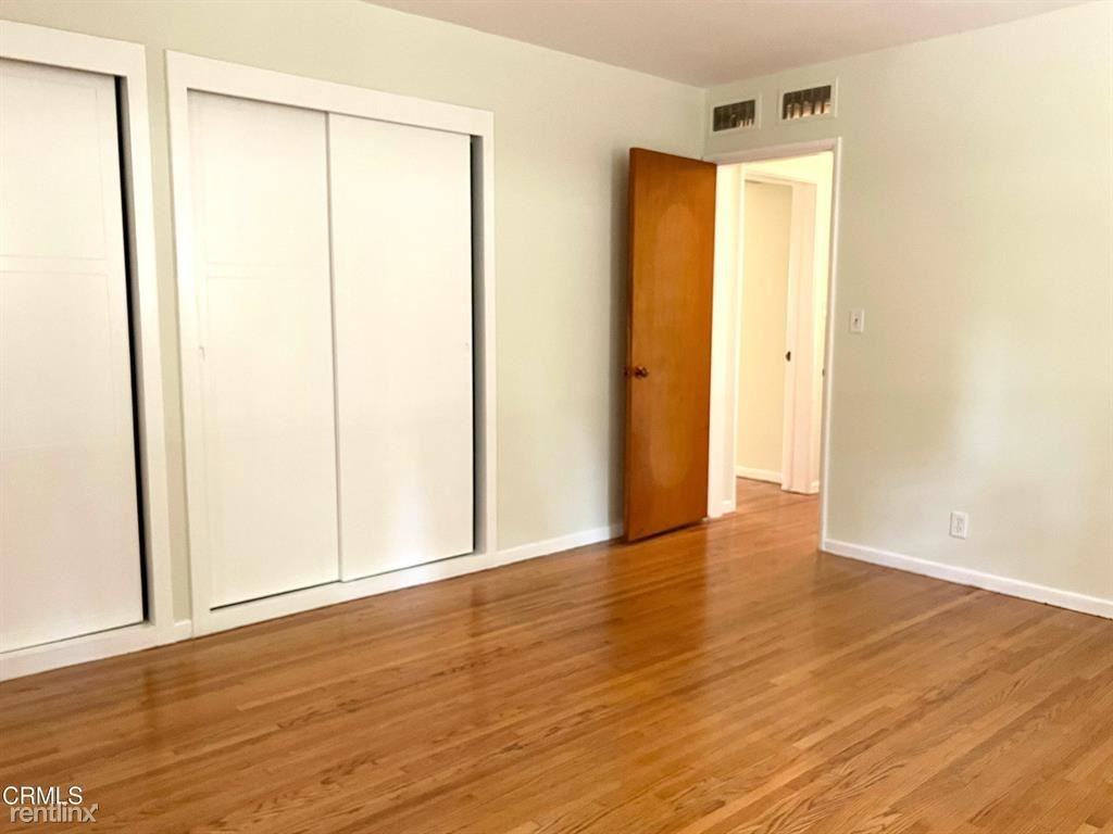 322 W California Blvd #A - Photo 3 of 7