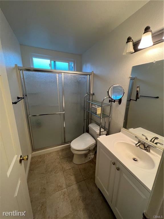 2523 Penny St - Photo 3 of 10