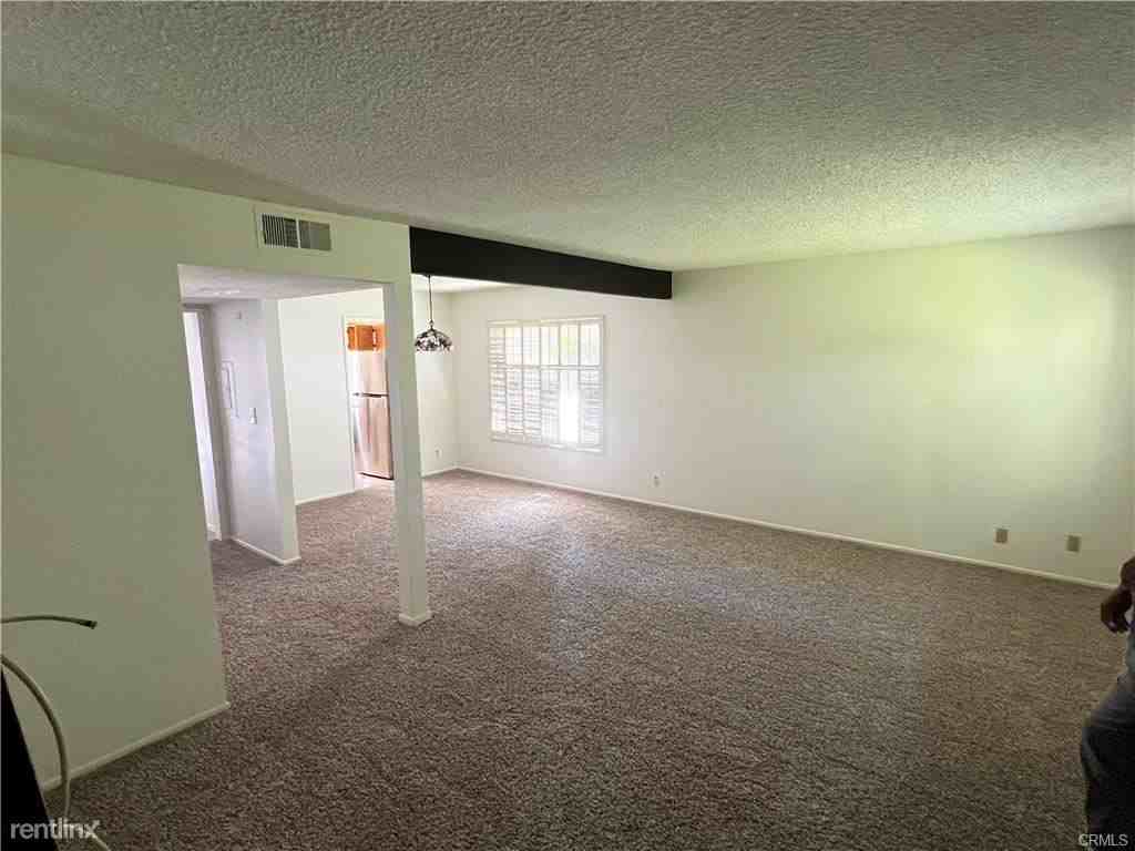 324 N Orange Grove Blvd - Photo 2 of 7