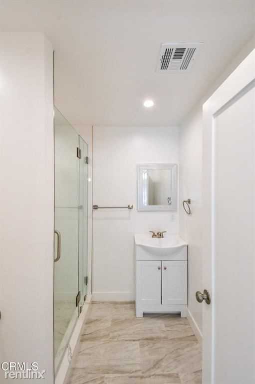 333 Congress Pl - Photo 3 of 11