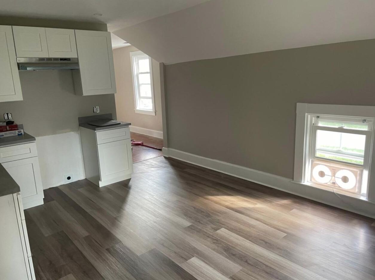 113 Union St #2 - Photo 3 of 7