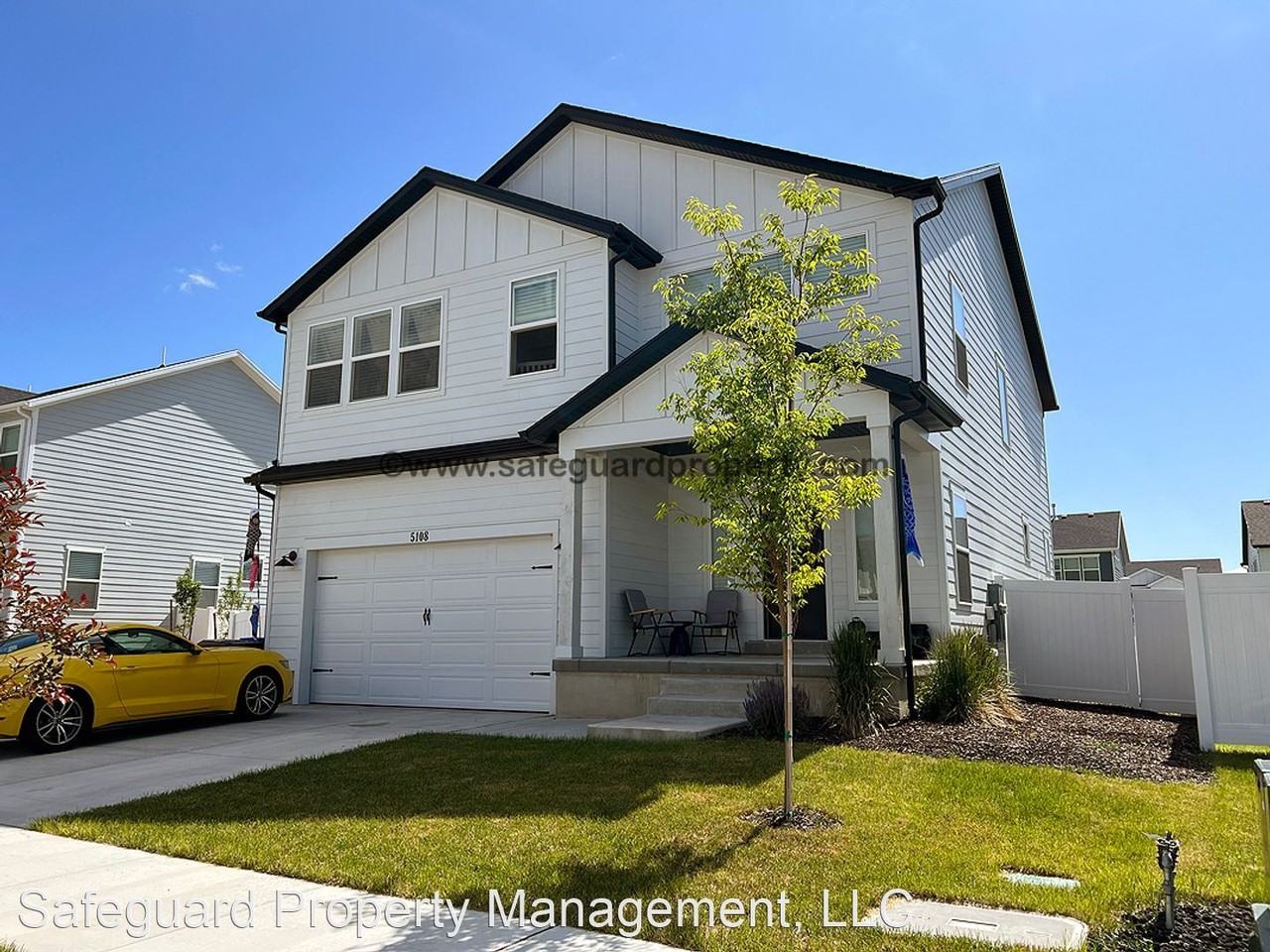 5108 N Espalier Dr - Photo 2 of 29