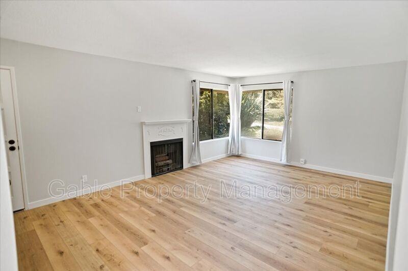 26184 Rainbow Glen Dr - Photo 2 of 20