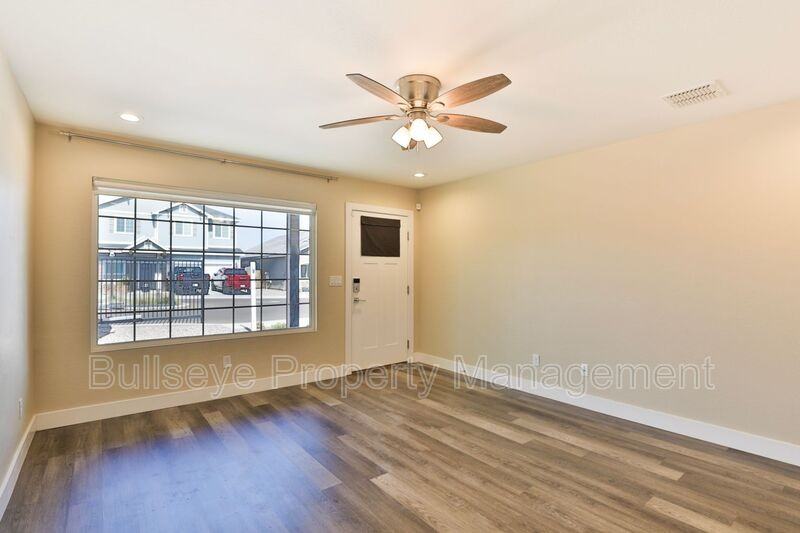 5119 S 11th Pl - Photo 6 of 24