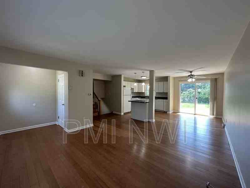 5488 Maryland St - Photo 3 of 19