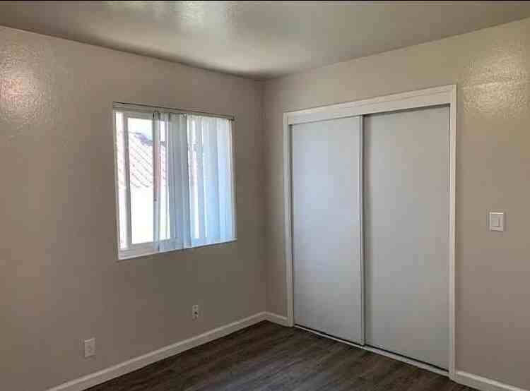 660 S Winchester Blvd #6 - Photo 3 of 10