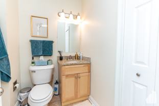 2702 W Thomas St #2R - Photo 1 of 1