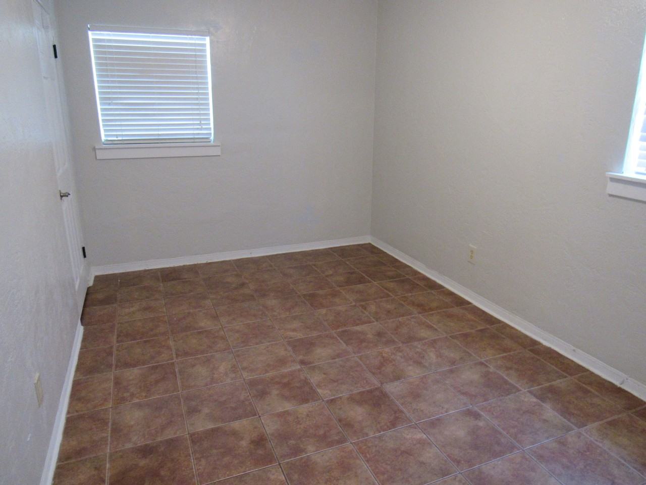507B Grandview Ave - Photo 6 of 8