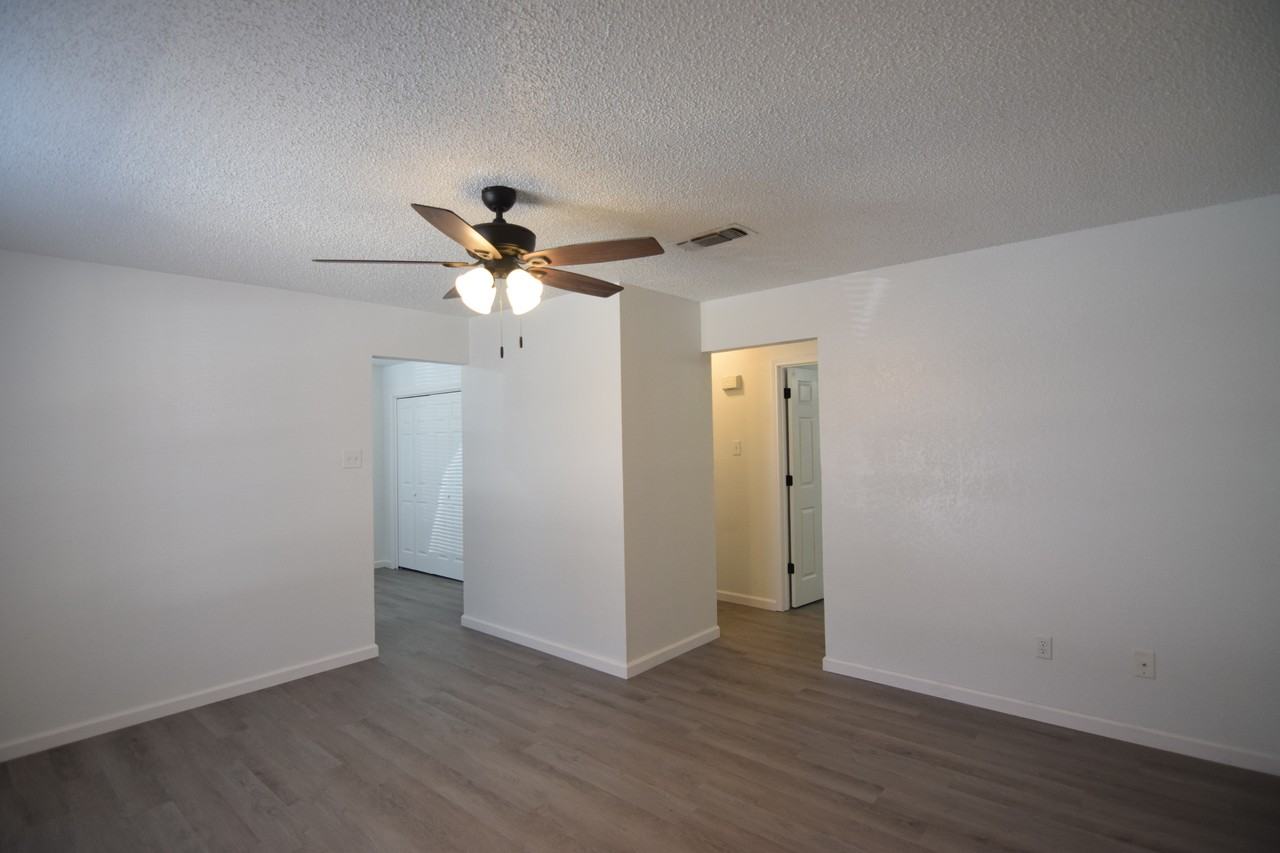 202 Erby Ave - Photo 7 of 16