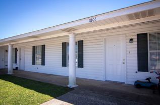 1805 N Tallowood Dr - Photo 1 of 1