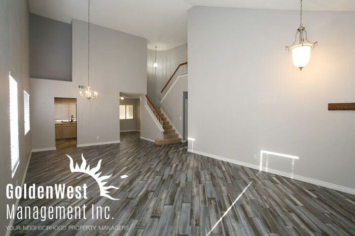 84 Urbana Dr - Photo 3 of 36