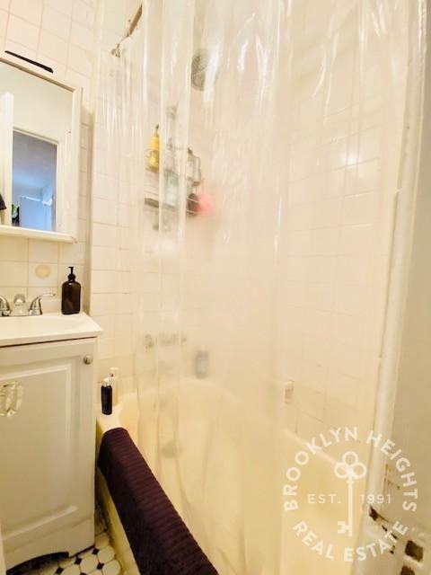 230 Pacific St #2 - Photo 7 of 9