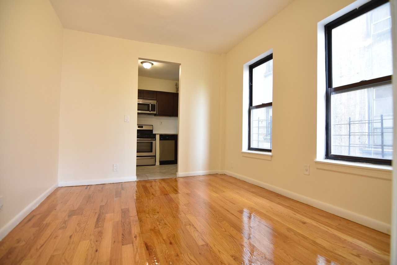 W 145th St #9 - Photo 3 of 7