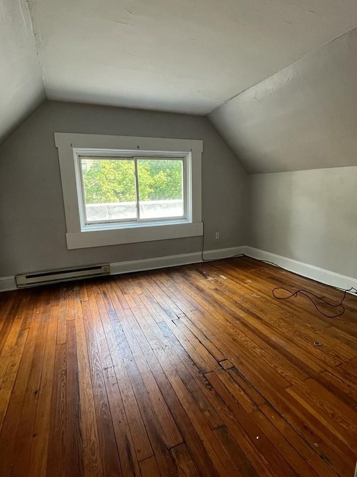 1015 Clay Ave #5 - Photo 6 of 9