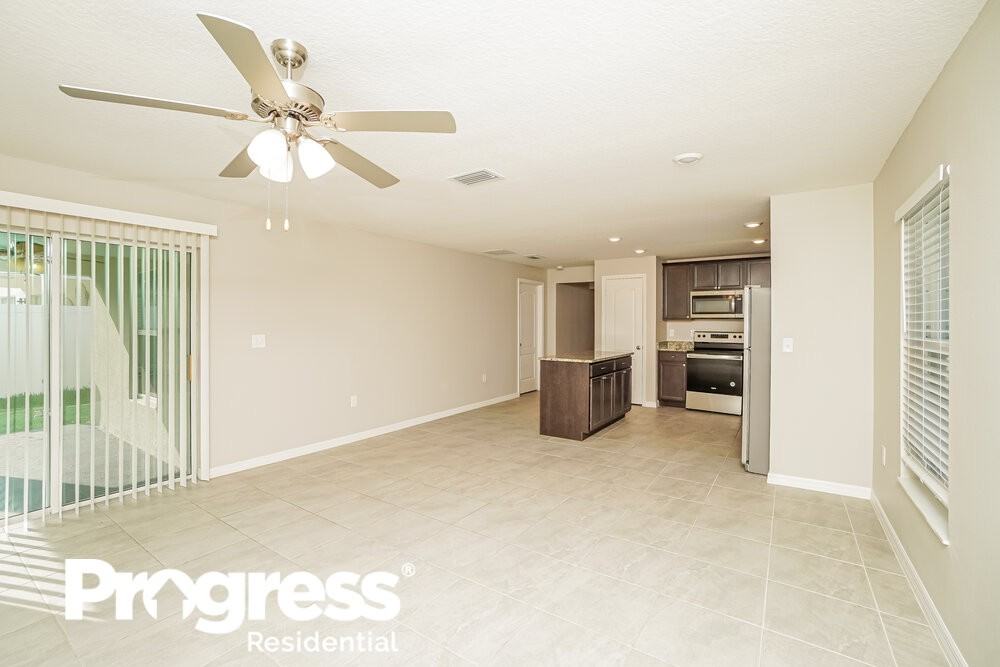 9414 Southern Charm Cir - Photo 3 of 16