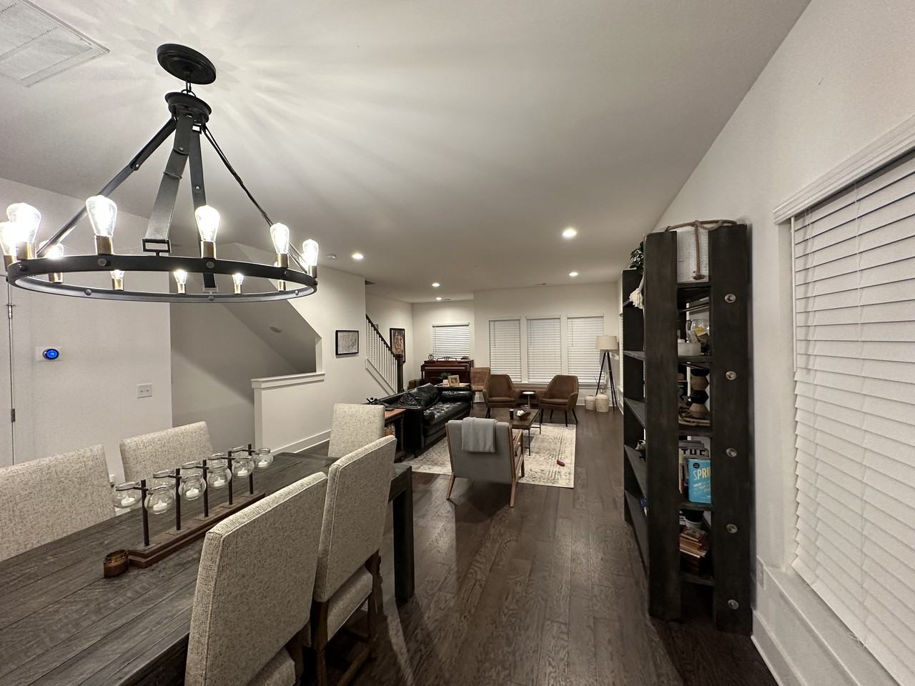 1655 54th Ave N #NA - Photo 2 of 11