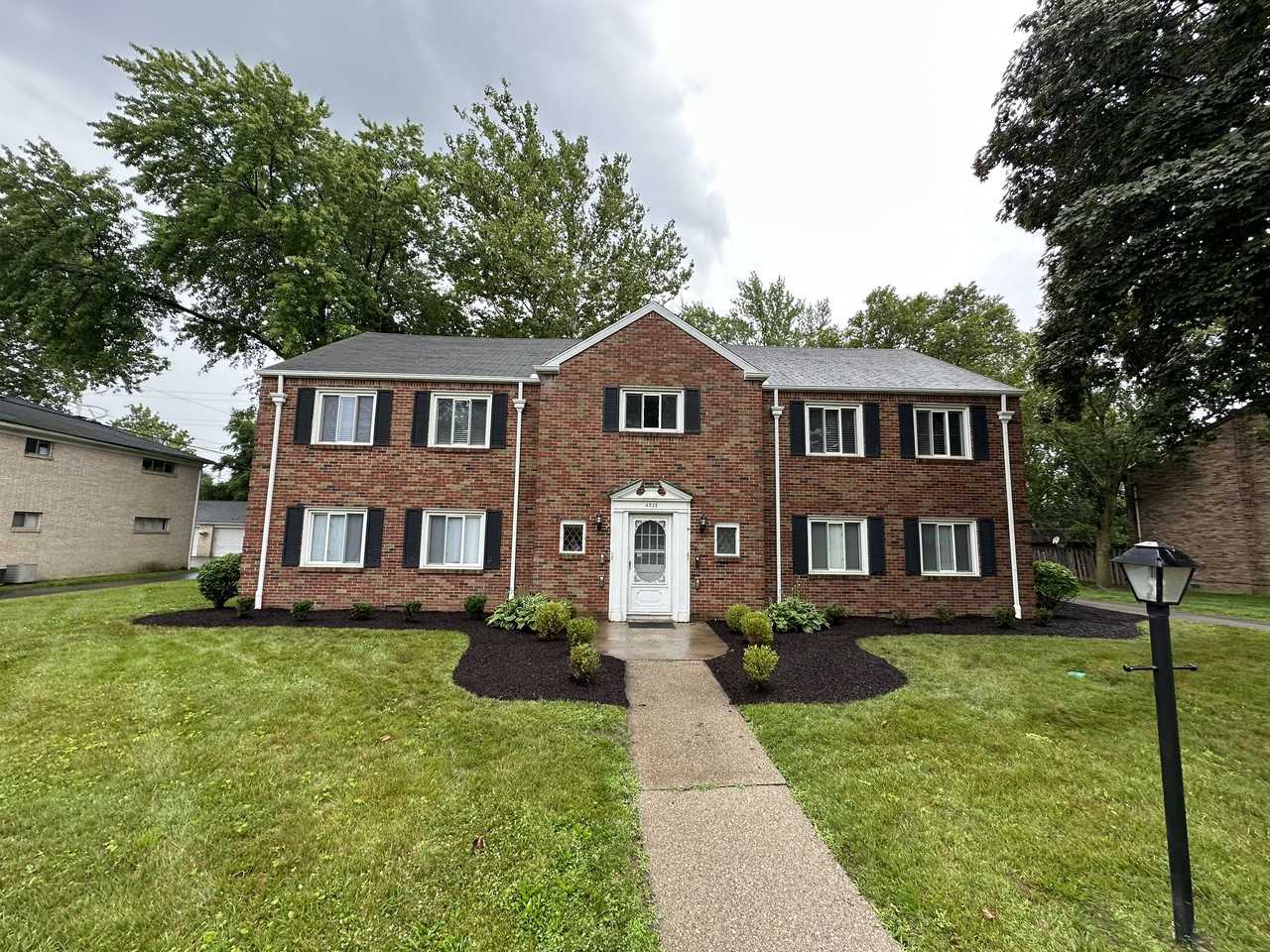 4033 Hillandale Rd #4