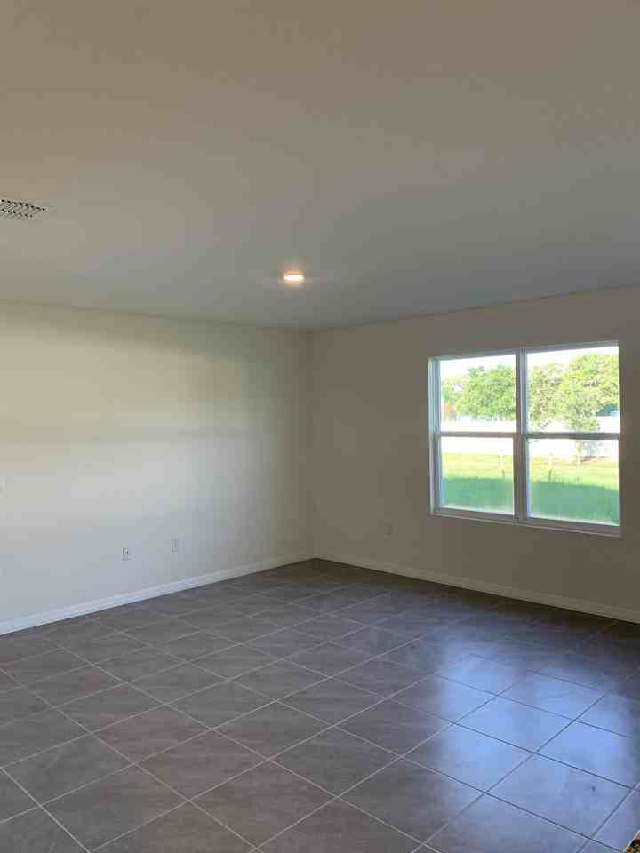 2138 Tay Wes Dr #1 - Photo 4 of 10