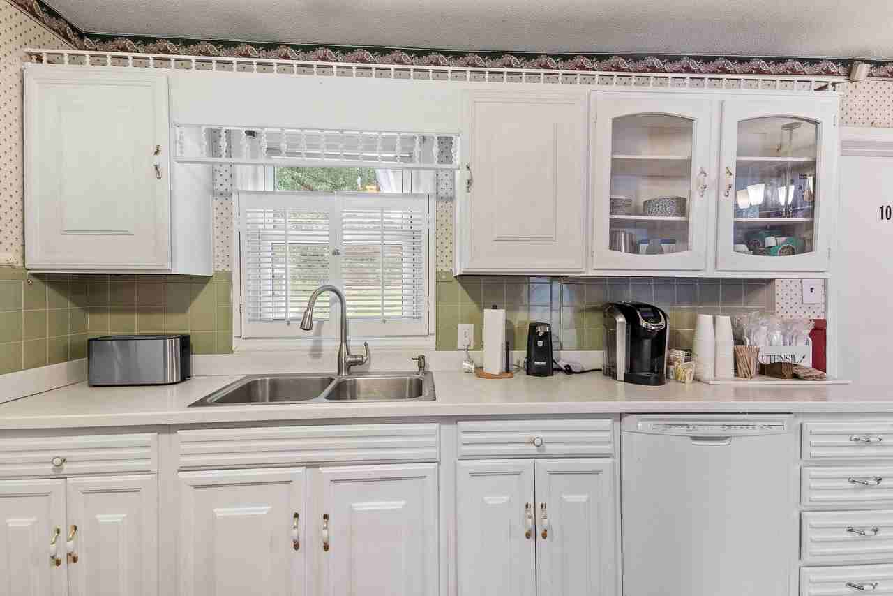 Morningside Dr - Photo 2 of 15