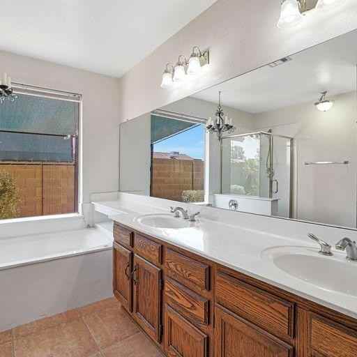 W Canterbury Dr - Photo 3 of 16