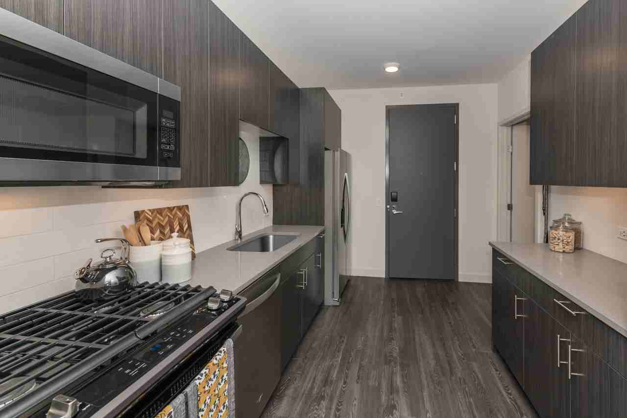 815 W Agatite Ave #0815 - Photo 3 of 31