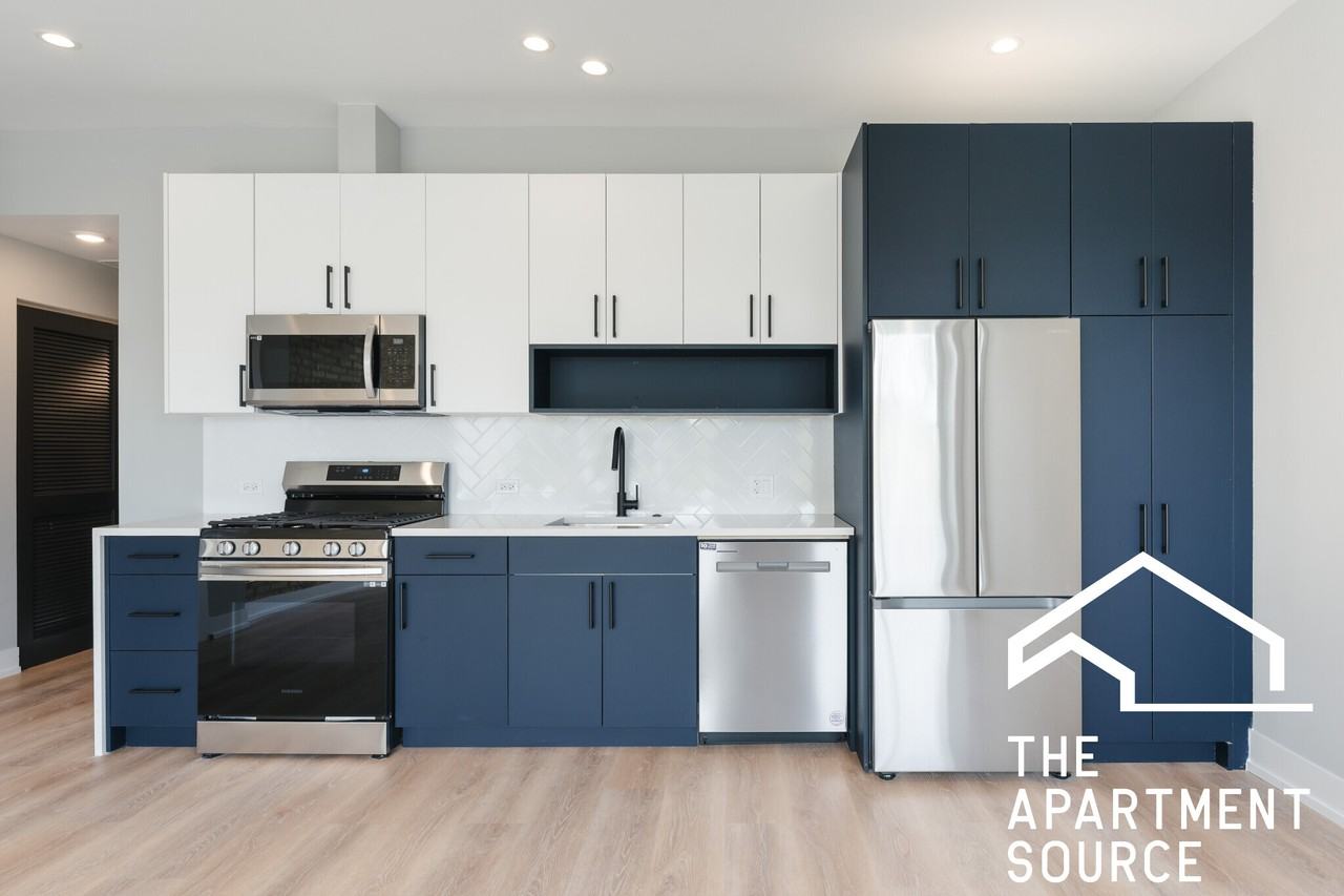 2202 N Kedzie Blvd #2 - Photo 6 of 18