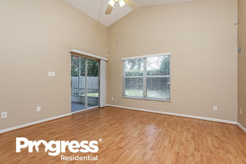 1824 Bobtail Dr - Photo 3 of 16
