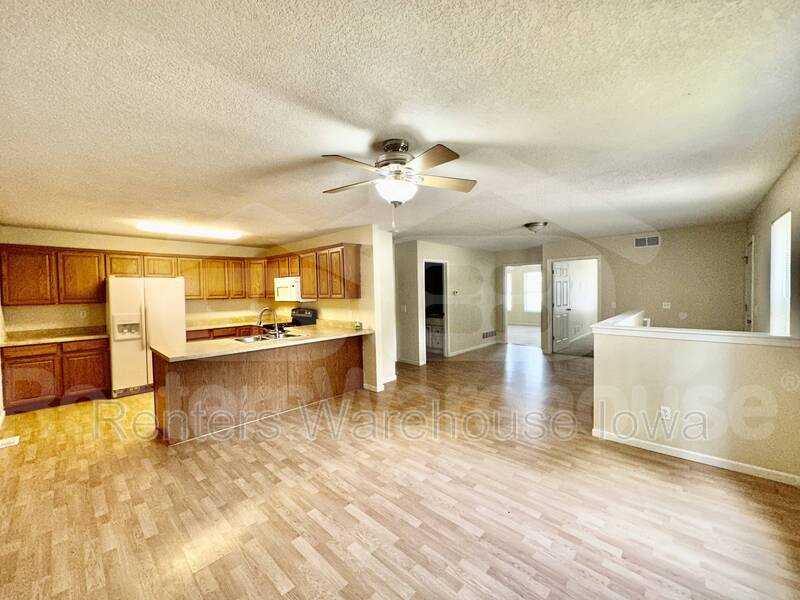 300 W North St #A - Photo 2 of 22