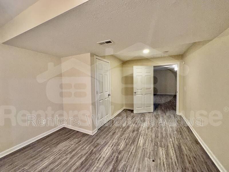 300 W North St #A - Photo 3 of 22