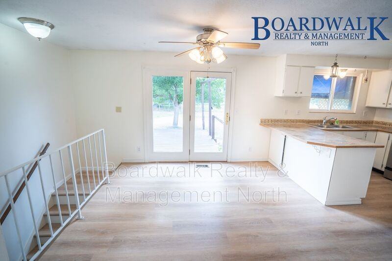 3793 En - Photo 3 of 27