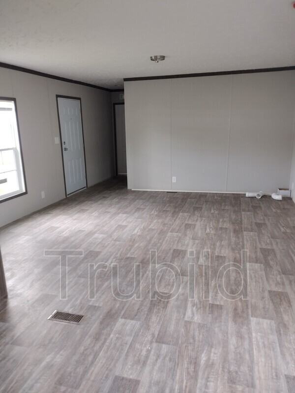 309 Tracey Ct. #309 - Photo 3 of 21