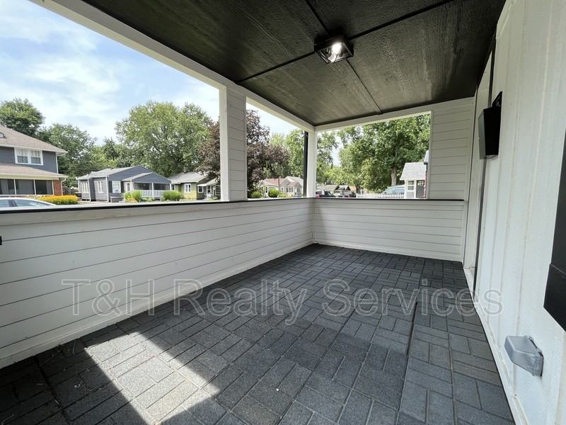 4927 Ralston Ave - Photo 3 of 22