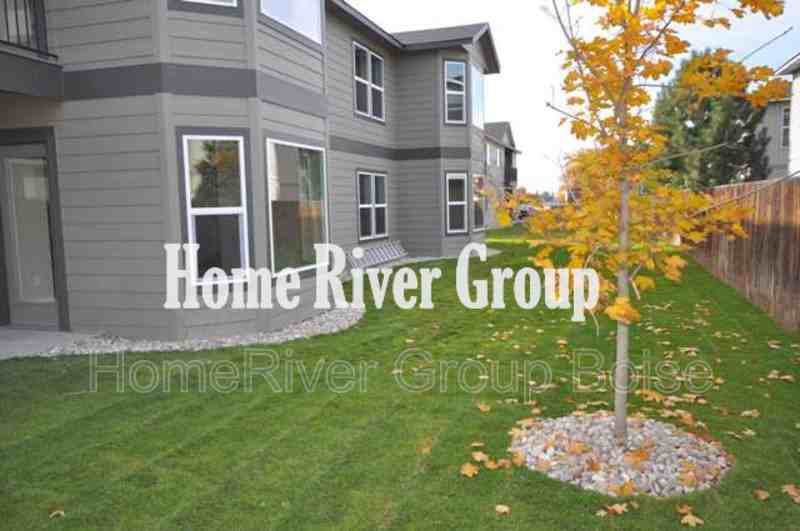 11846 W Fairview Ave #201 - Photo 2 of 16