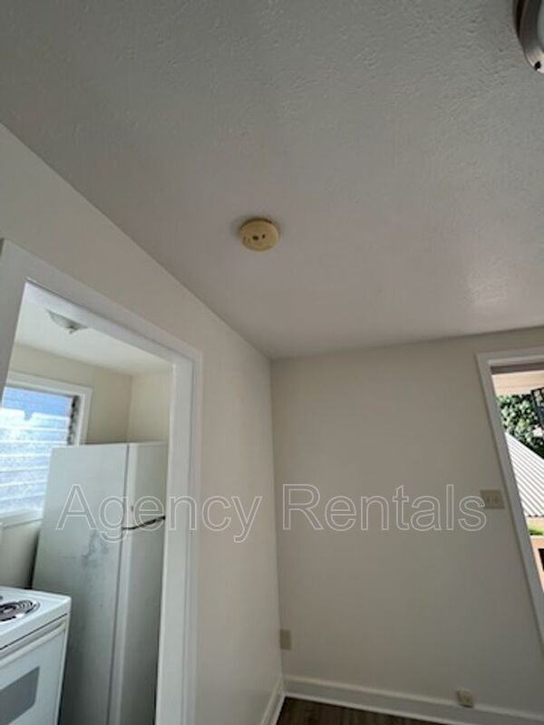 1007 7th Ave #B - Photo 3 of 7