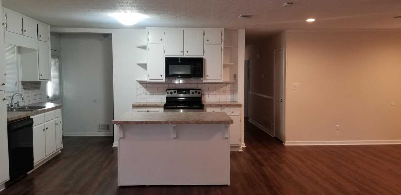 871 Jefferson Dr Sw - Photo 5 of 20