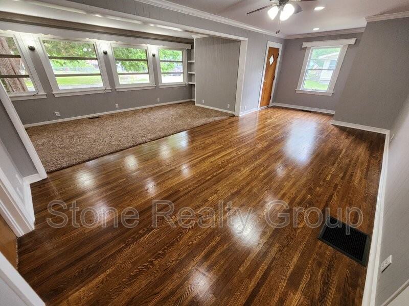 3100 S 10th St - Photo 3 of 19