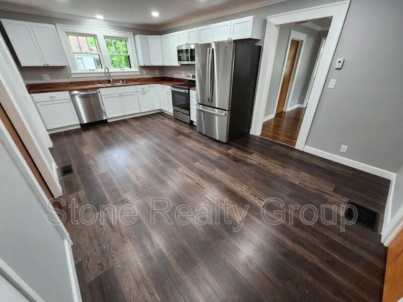 3100 S 10th St - Photo 6 of 19