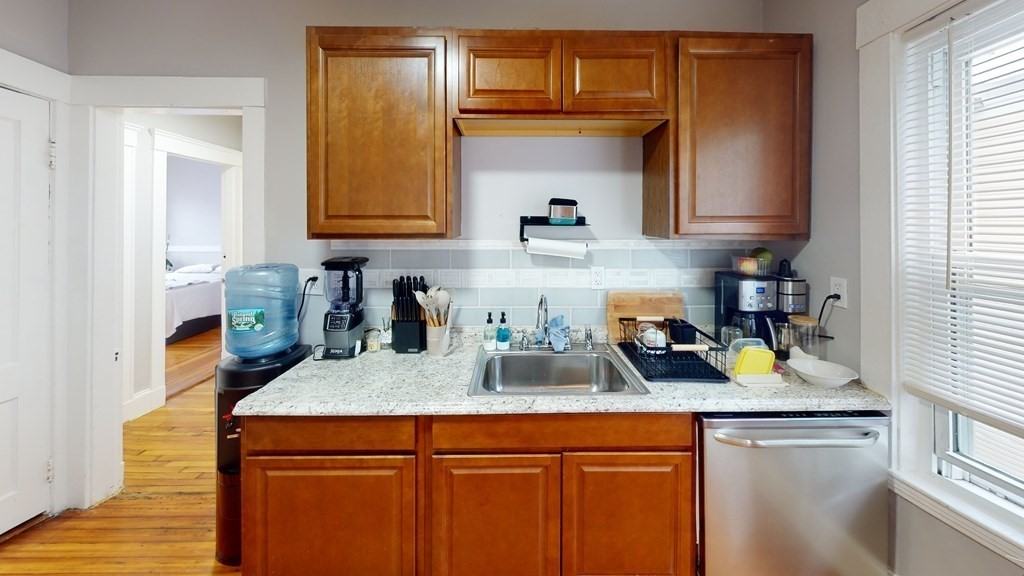 795 Washington St #3 - Photo 2 of 8