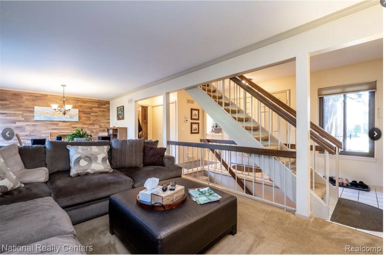 4 Kimberly Ln #NA - Photo 3 of 10