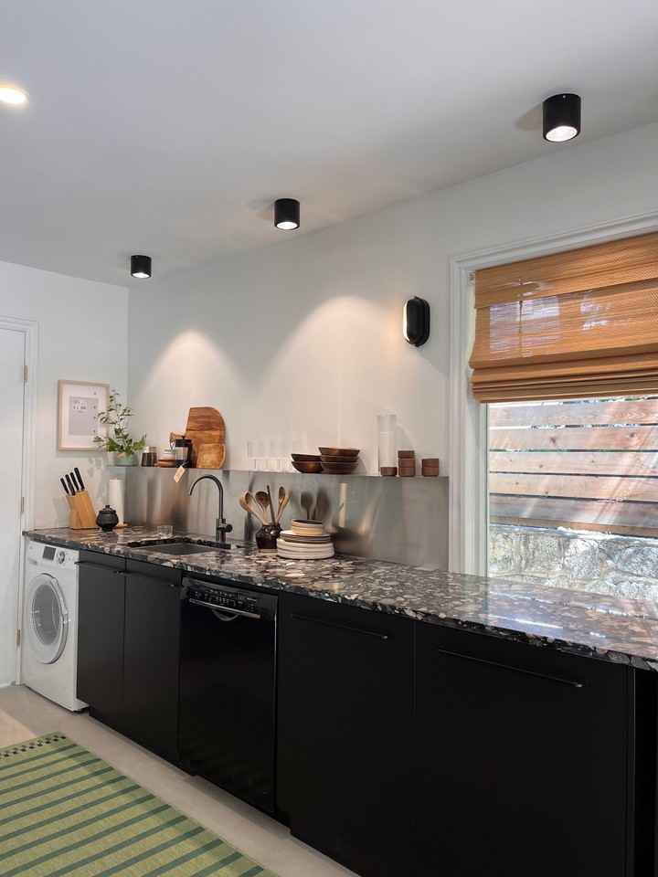 12775 20 Avenue - Photo 2 of 6