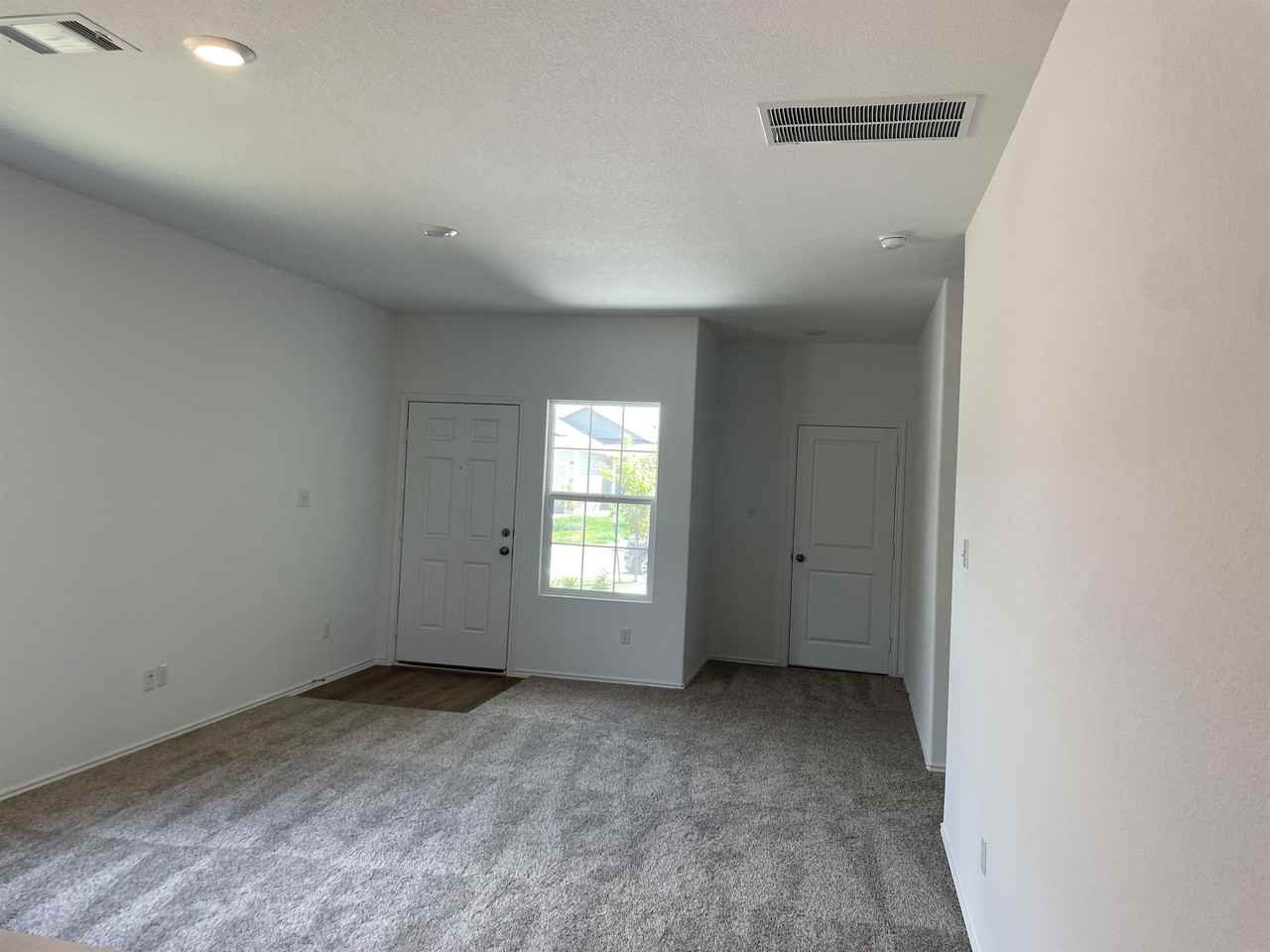 1104 Minnow Ln #1 - Photo 3 of 13