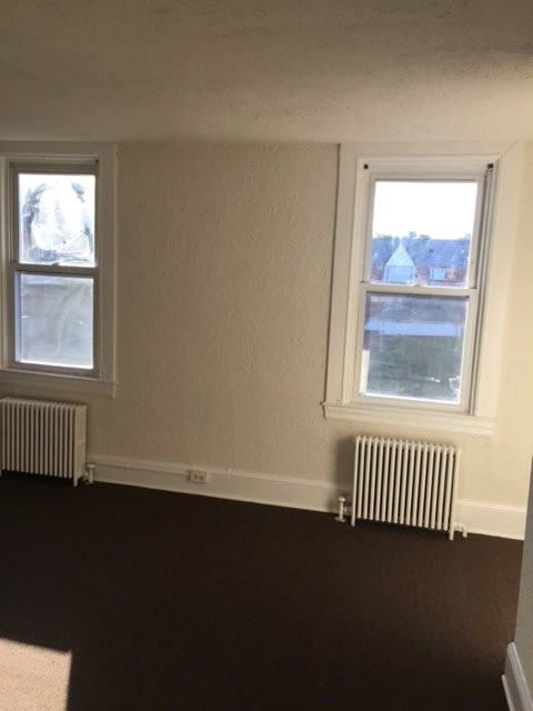 107 S. Kossuth Street2nd Floor #1 - Photo 3 of 5