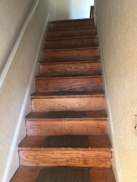 107 S. Kossuth Street2nd Floor #1 - Photo 5 of 5