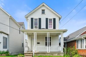 featured image of 814 Summit St #1