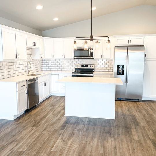 831 United Dr #1 - Photo 6 of 10