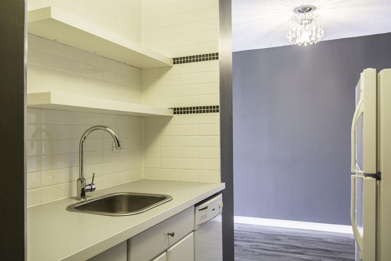 9930 Dorchester House #304 - Photo 3 of 9