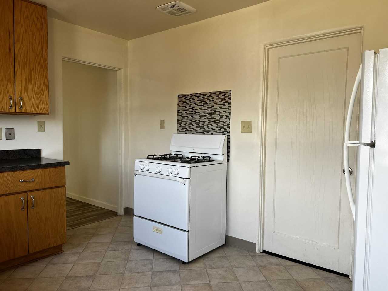 1120 Austin Way #1 - Photo 6 of 23