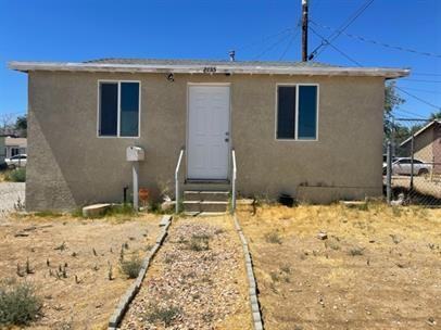 2135 Belshaw St - Photo 3 of 9