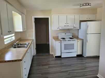 1091 Basque Dr - Photo 3 of 11